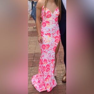 Gorgeous Jovanni white/hot pink floor length dress perfect for special occasion